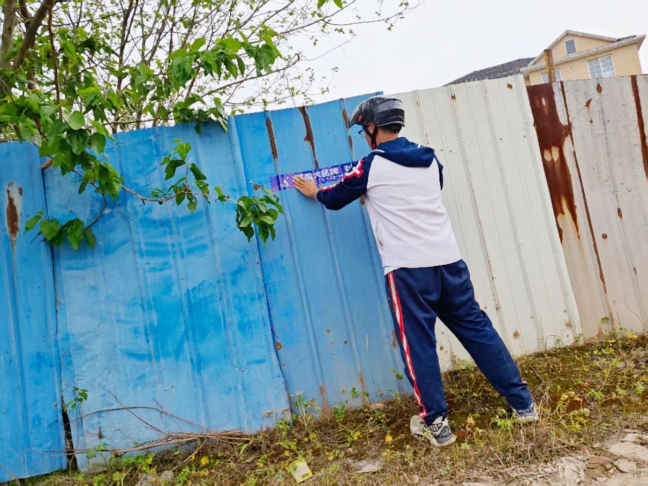 1746498071498201.jpg 129.jpg